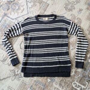 Hollister Striped Blue And White Lightweight Sweater